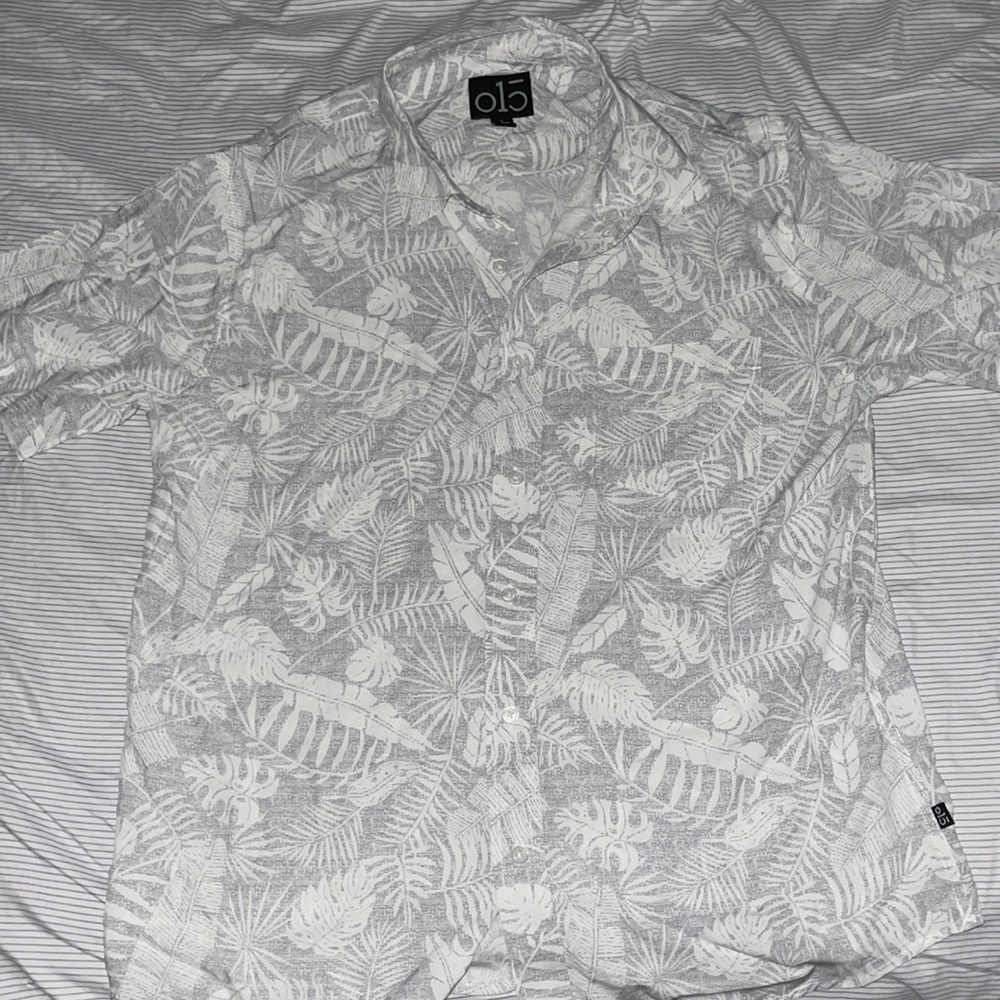 Brand new;never worn. O1c button down shirt.